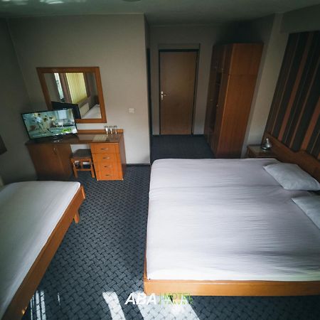 加尔尼阿坝汽车旅馆 特拉夫尼克 外观 照片