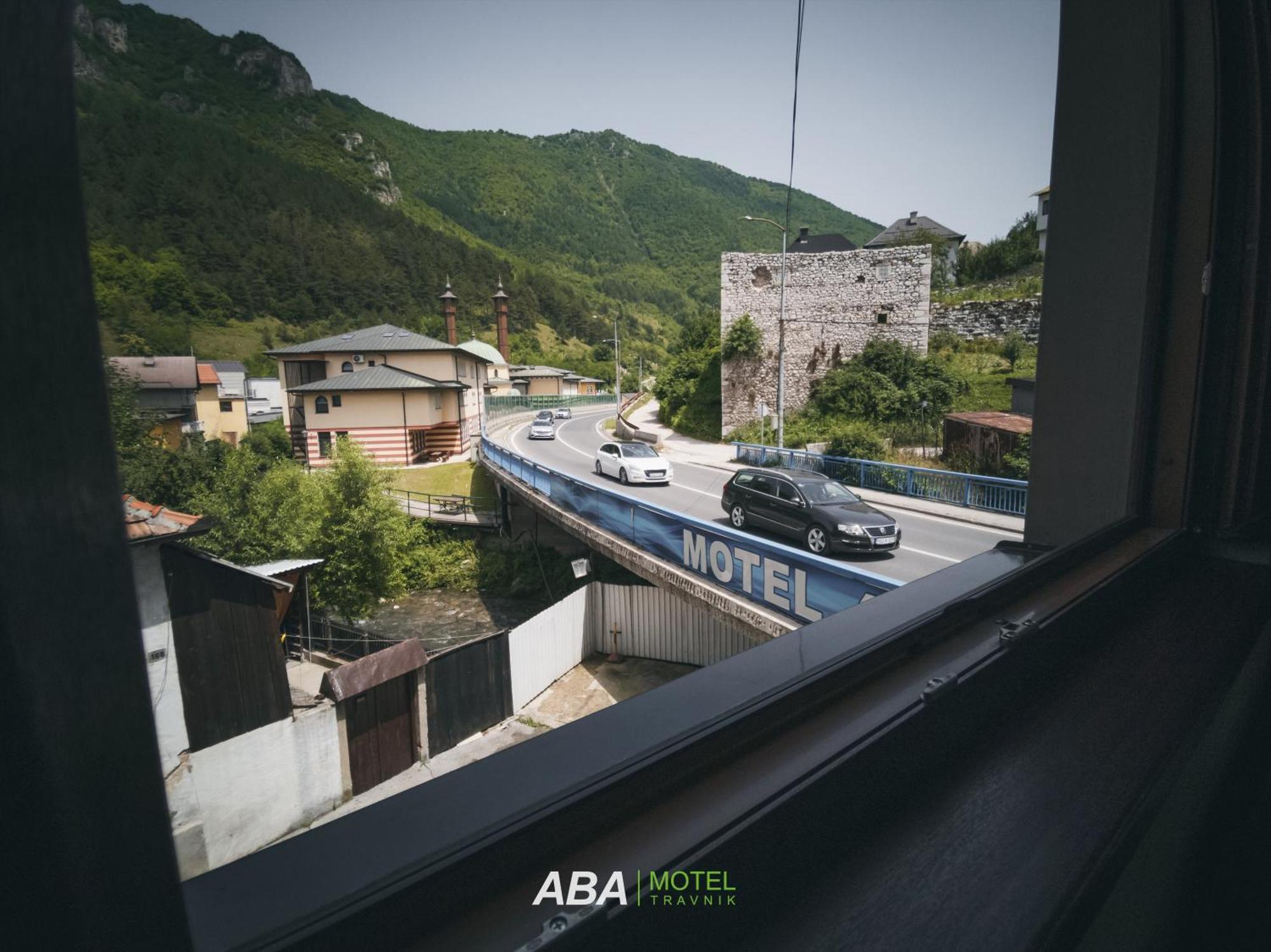 加尔尼阿坝汽车旅馆 特拉夫尼克 外观 照片